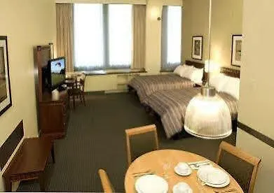 Le Square Phillips Hotel & Suites Montréal