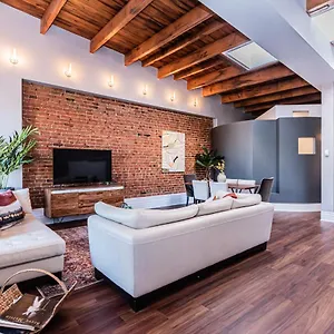 Apartment Family Friendly 3-bedroom Beauty In Le Plateau By Denstays, Montreal