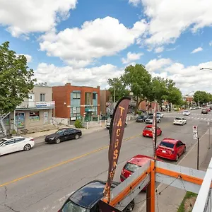 Apartment Lovely Unit With Balcony~ Autoroute 40, Montreal