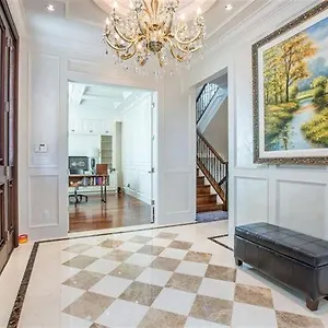 Luxury Homestay Vancouver